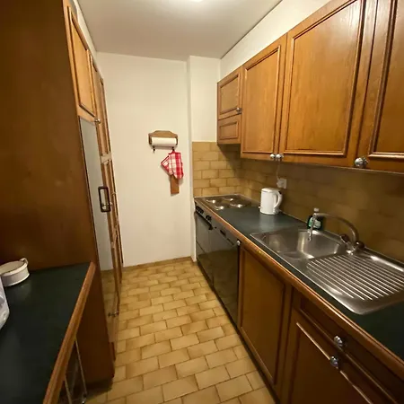 Mandarin B17 Apartment